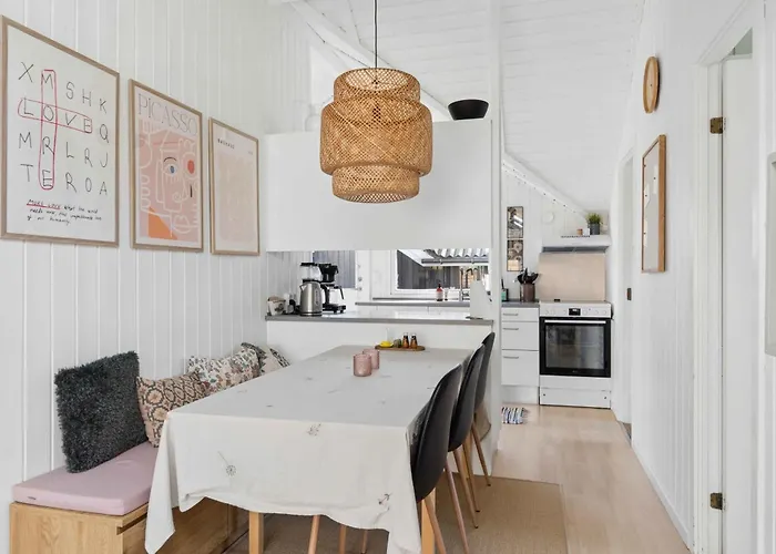 Lovely Close To A Beautiful Casa vacanze Vig